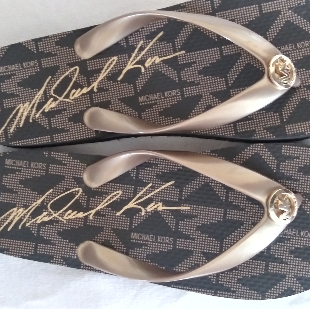 Flip flops